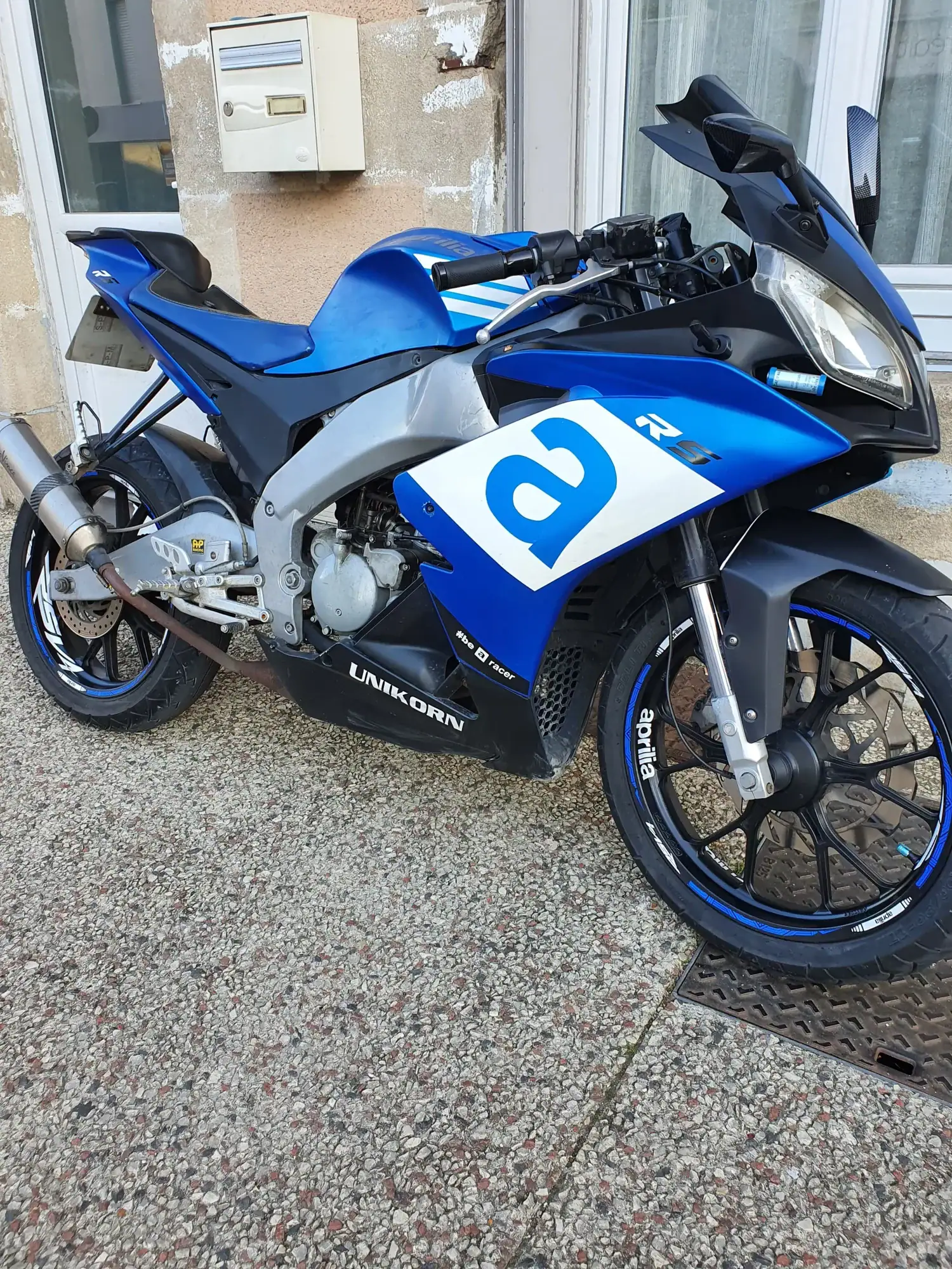 Nalepke platišč Aprilia RSV4 3 Stickers jante Aprilia RSV4 - Slika 3