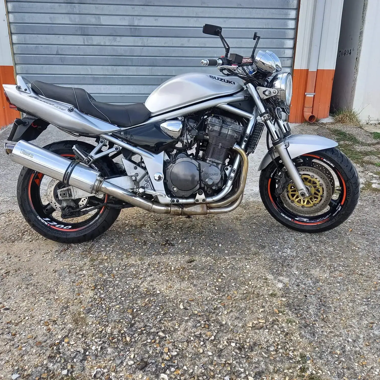 Autocolantes para jantes Suzuki Bandit 1200 4 Stickers jante Suzuki Bandit 1200 - Imagem 4