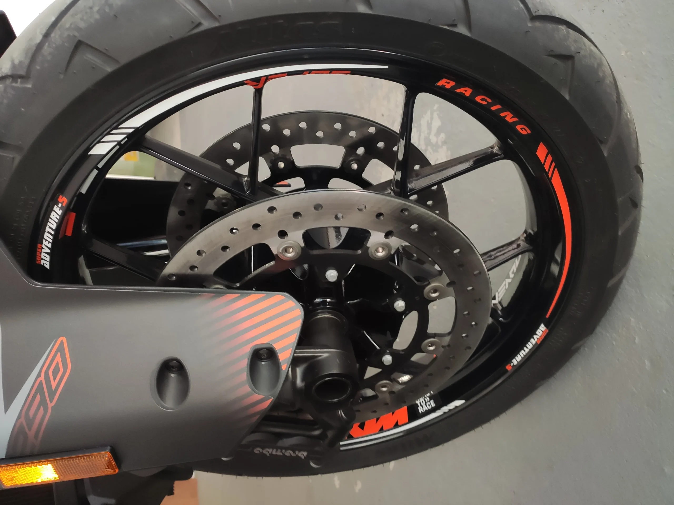 KTM 1290 Super Adventure S 3 wheel rim decals Stickers jante KTM 1290 Super Adventure S - Image 3