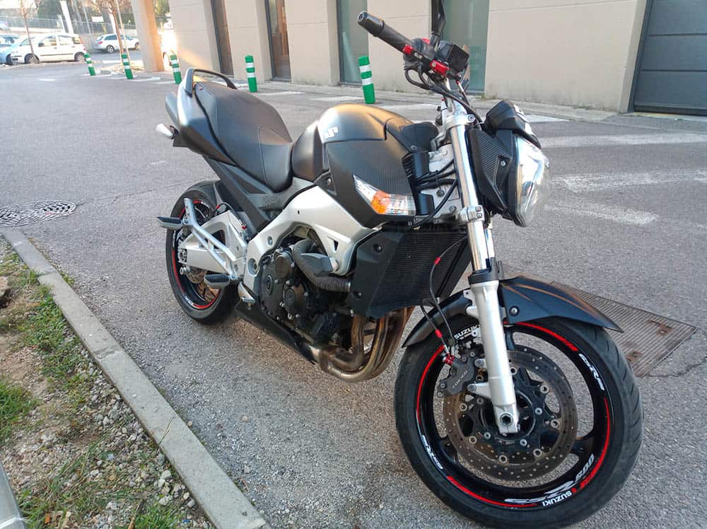 Adesivi per cerchi Suzuki GSR 600 4 Stickers jante Suzuki GSR 600 - immagine 4