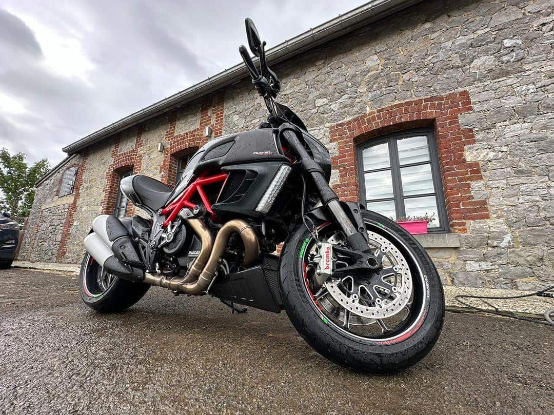 Stickers jante Ducati Diavel 1260 S 4 Stickers jante Ducati Diavel 1260 S – Image 4