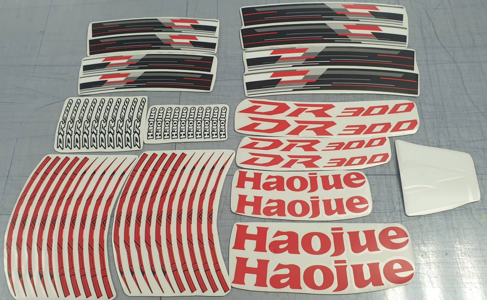 Fælgstickers Haojue DR 300 - Rød (Destockage) 1 Fælgstickers Haojue DR 300 - Rød (Restlager)