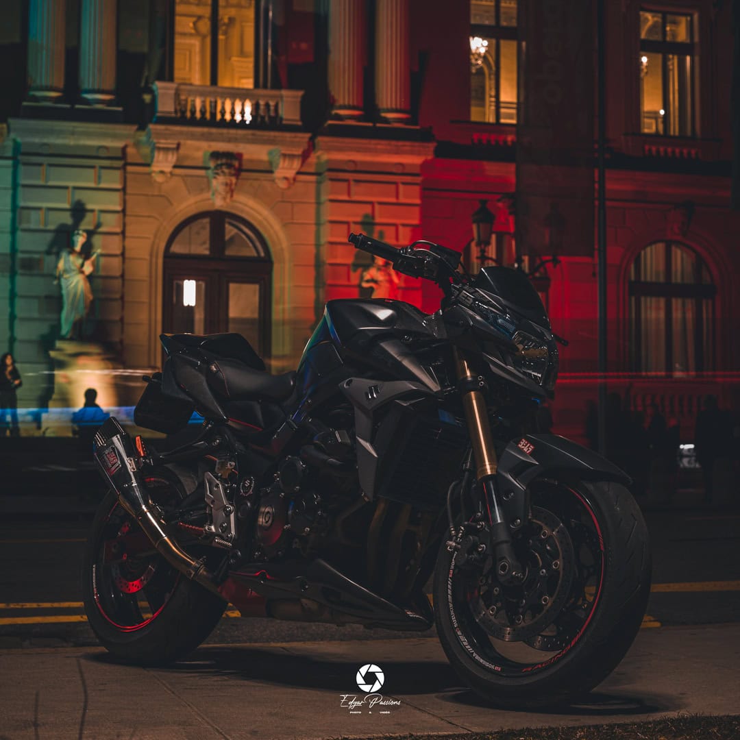Přečtěte si více o článku 2025 : Offrez un nouveau look avec des stickers moto – M-Stickers
